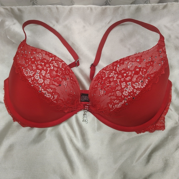 Victoria's Secret Other - Victoria's Secret Scarlet Lace Push-Up Bra 32D